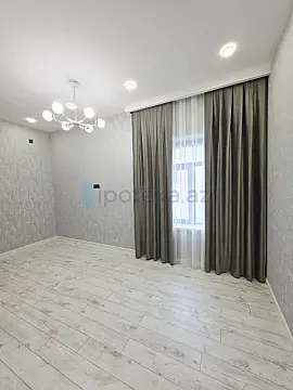 Satılır 4 otaqlı mənzil 160 m²