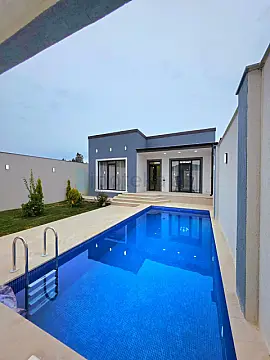 Satılır 4 otaqlı mənzil 160 m² — Bakı, Şüvəlan 4 otaq 160.00 m²