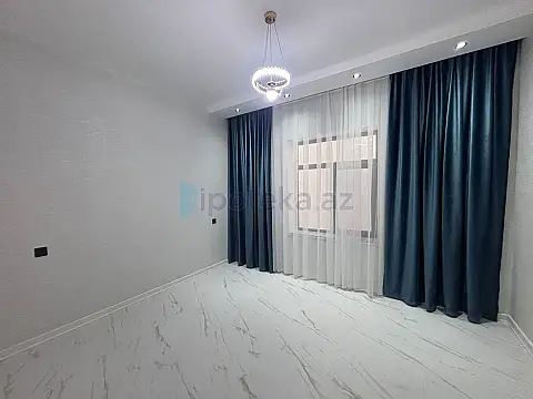 Satılır 4 otaqlı mənzil 160 m²