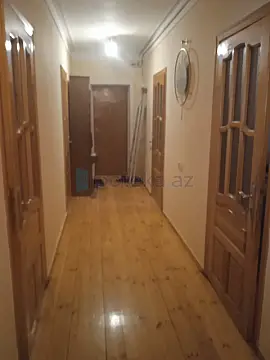 Satılır 6 otaqlı köhnə tikili 105 m²