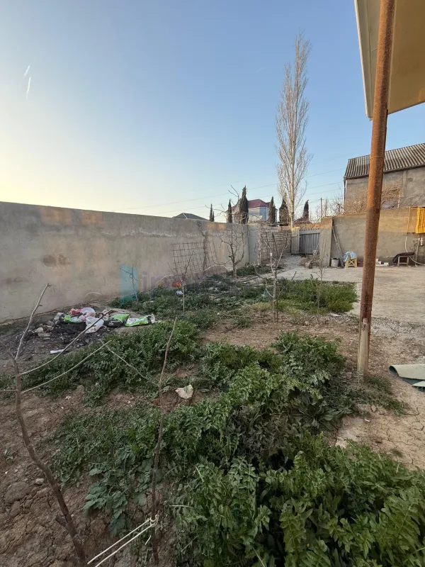 Satılır 4 otaqlı həyət evi 100 m²