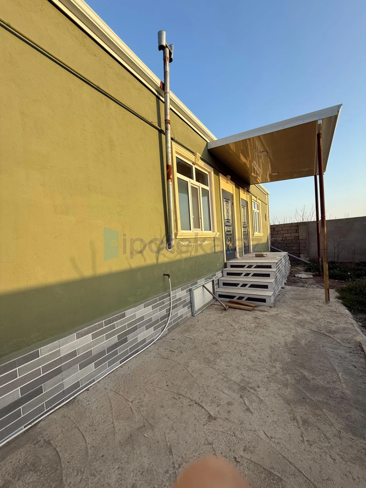 Satılır 4 otaqlı həyət evi 100 m²