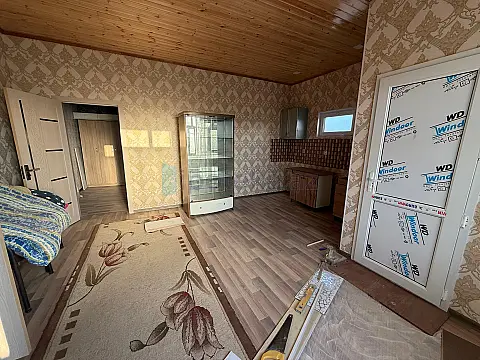 Satılır 4 otaqlı həyət evi 100 m²