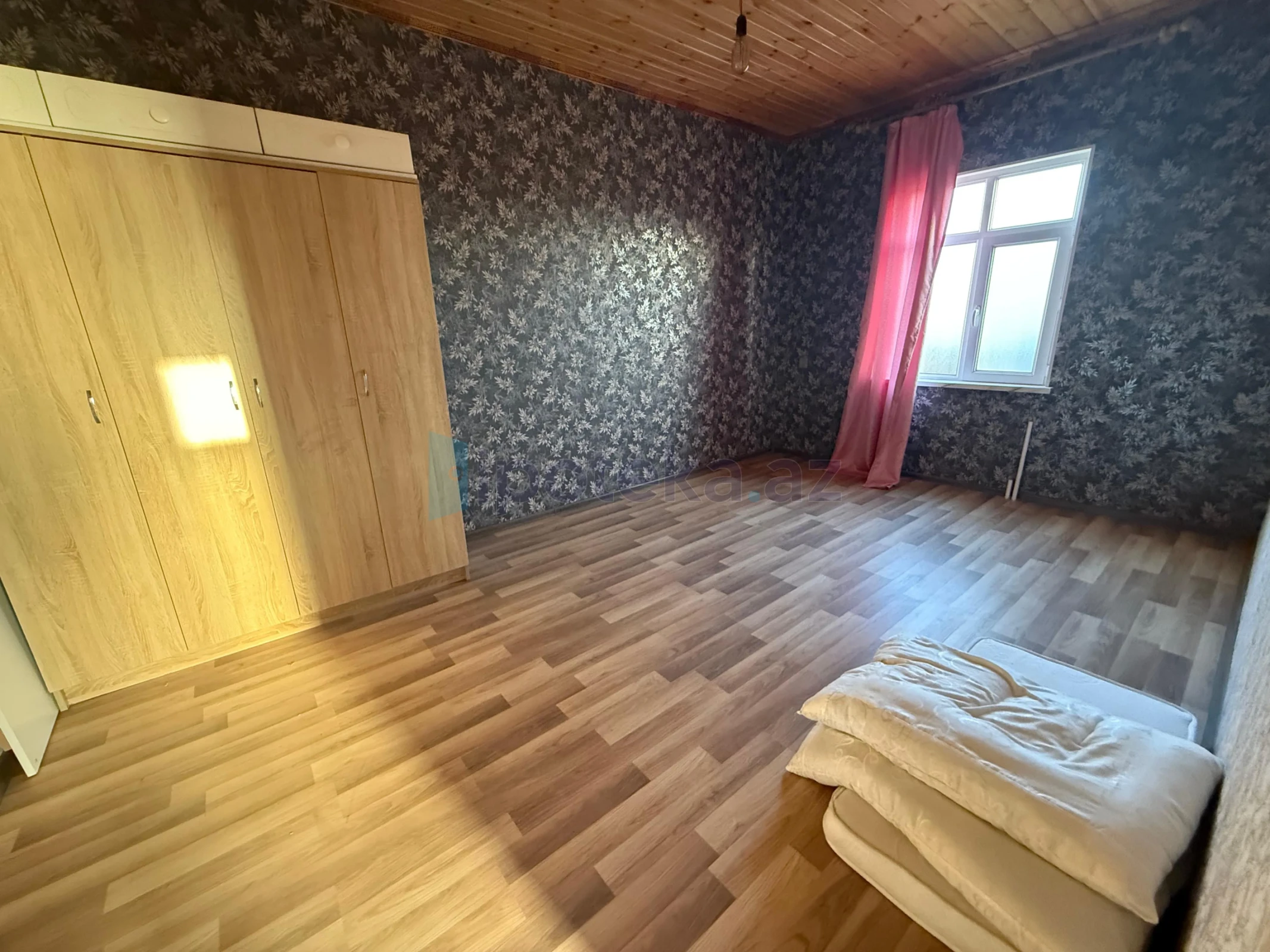 Satılır 4 otaqlı həyət evi 100 m²