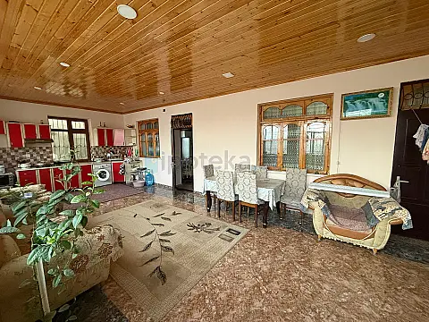 Satılır 4 otaqlı həyət evi 217 m²