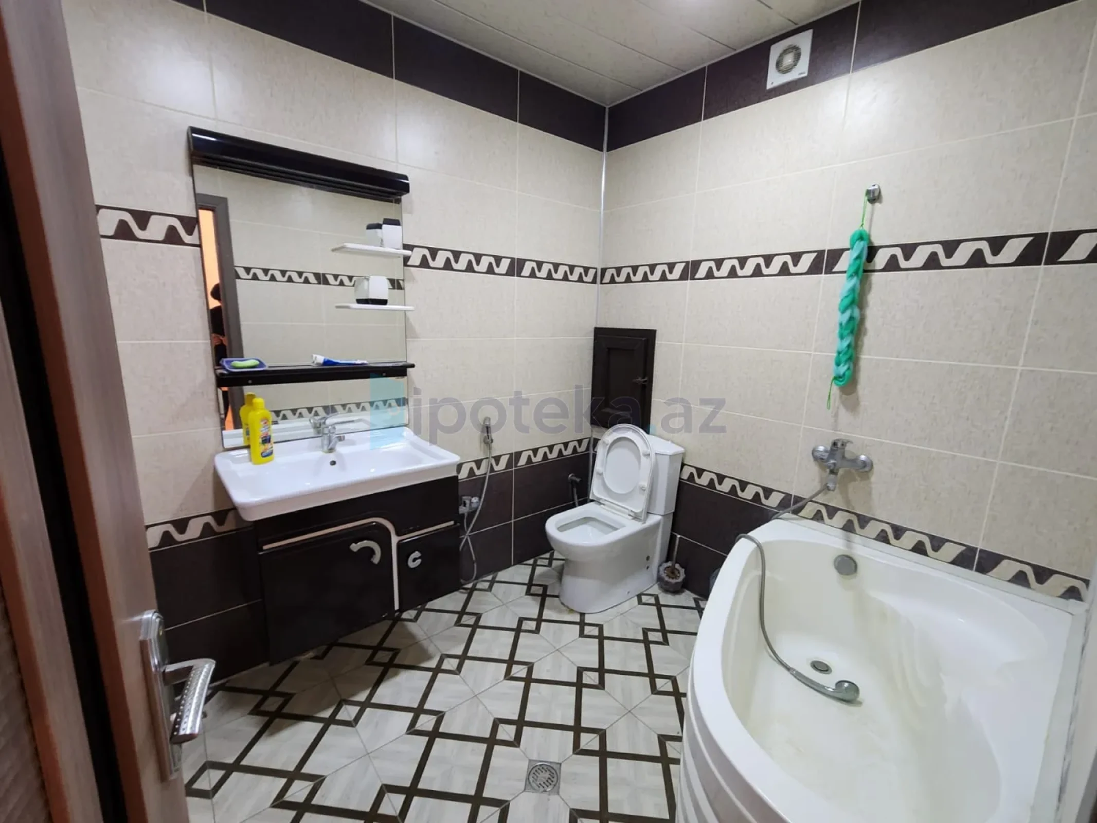 Satılır 3 otaqlı yeni tikili 89 m²