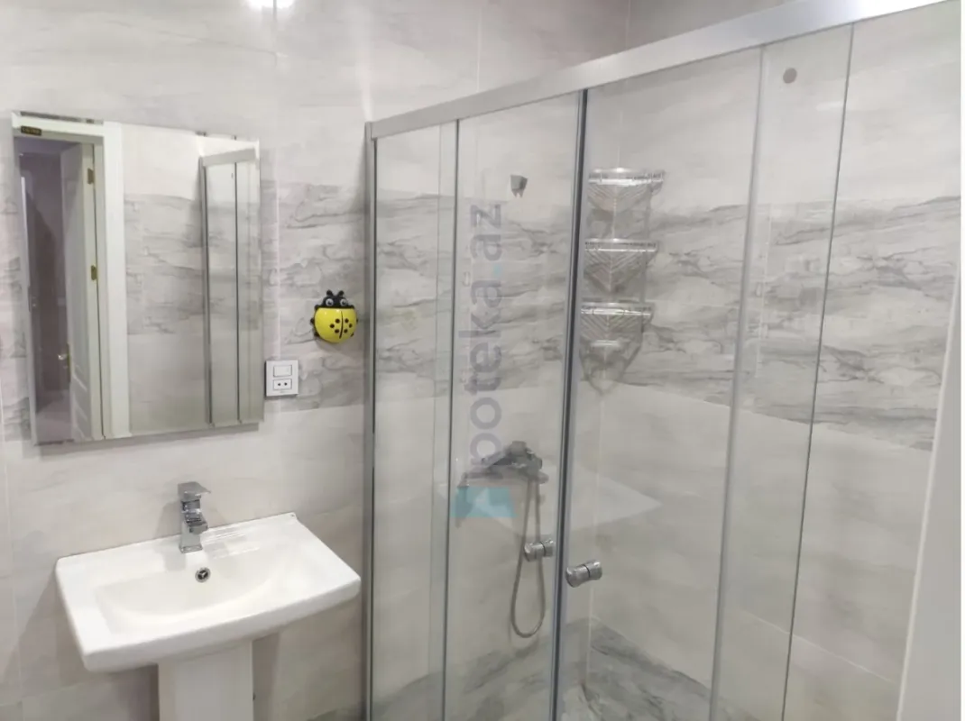 Satılır 2 otaqlı yeni tikili 66 m²