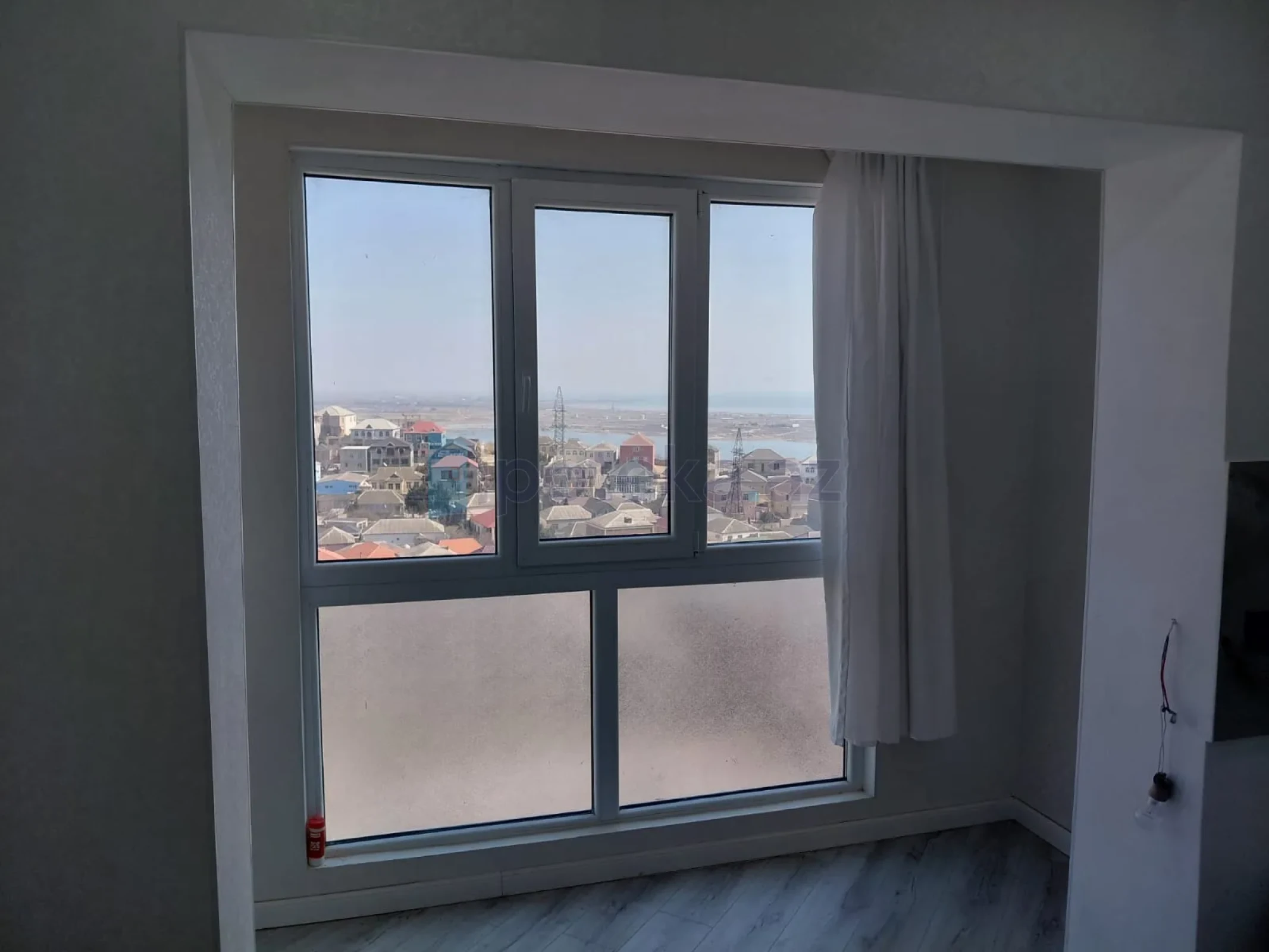 Satılır 2 otaqlı köhnə tikili 65 m²