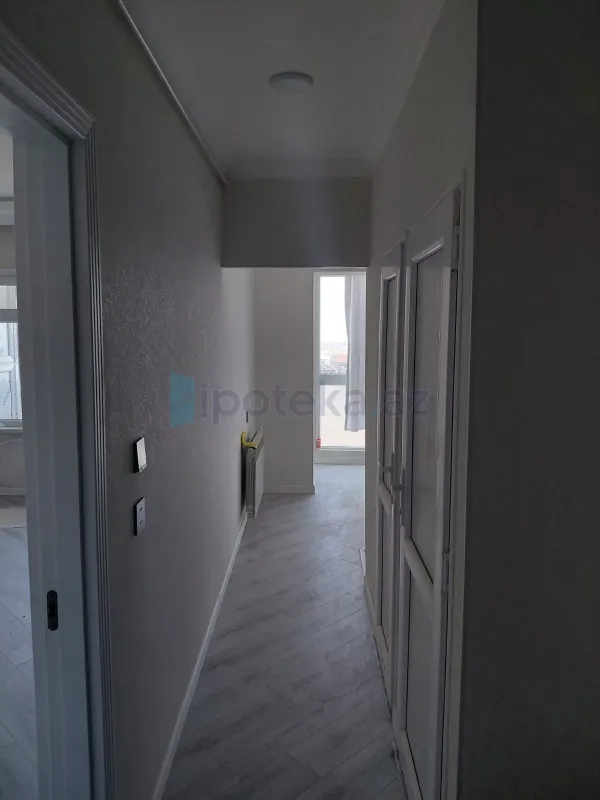 Satılır 2 otaqlı köhnə tikili 65 m²