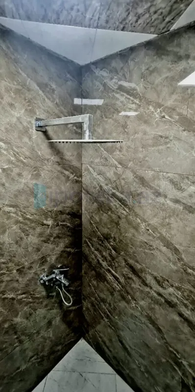 Satılır 2 otaqlı köhnə tikili 65 m²