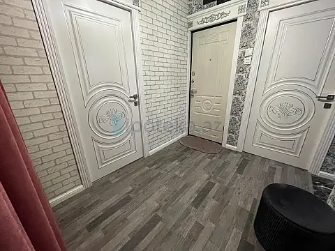 Satılır 2 otaqlı köhnə tikili 56 m²