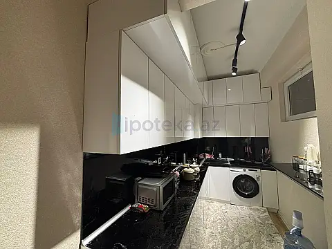 Satılır 3 otaqlı yeni tikili 101 m²
