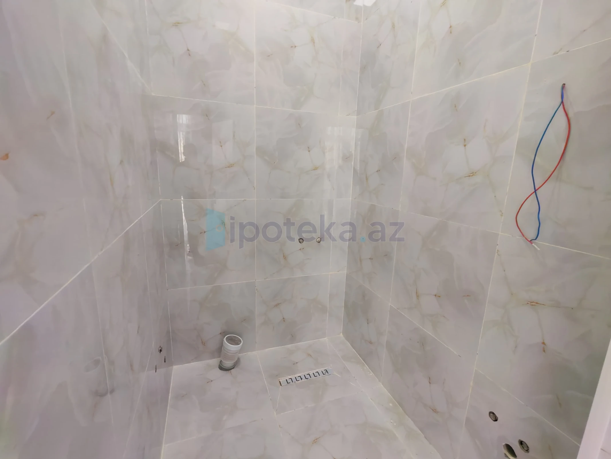 Satılır 4 otaqlı həyət evi 135 m²