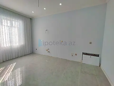 Satılır 4 otaqlı həyət evi 135 m²