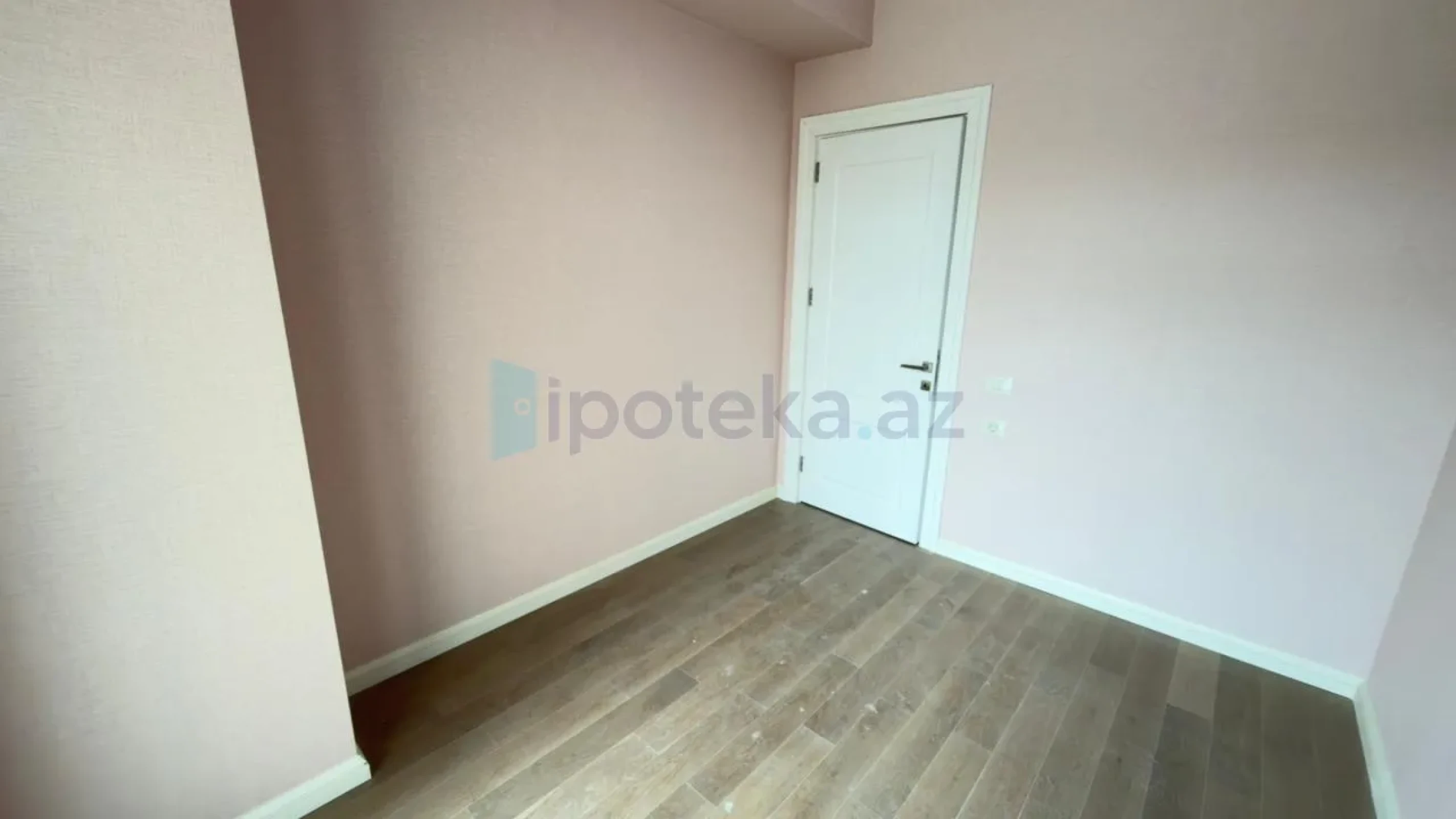 Satılır 3 otaqlı yeni tikili 83 m²