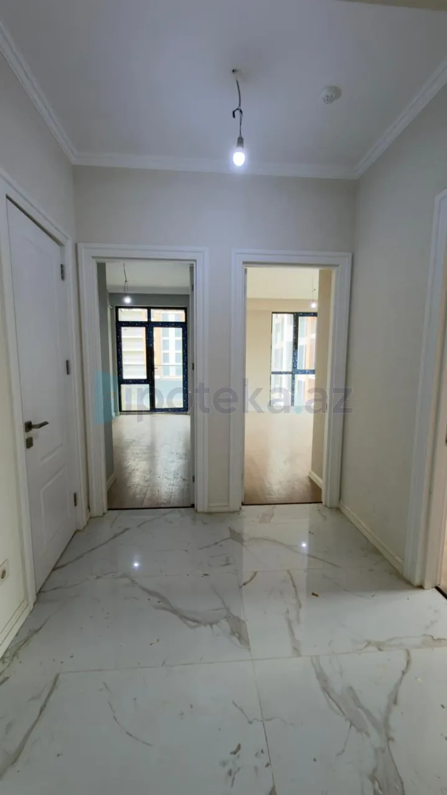 Satılır 3 otaqlı yeni tikili 83 m²