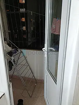 Satılır 2 otaqlı köhnə tikili 60 m²