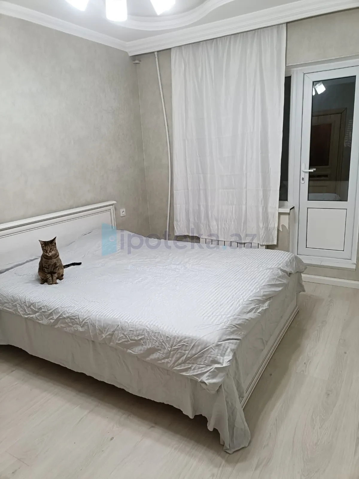 Satılır 2 otaqlı köhnə tikili 60 m²