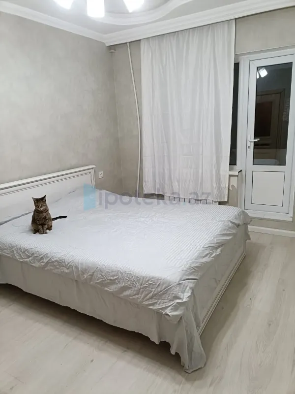 Satılır 2 otaqlı köhnə tikili 60 m²