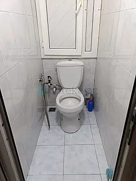 Satılır 2 otaqlı köhnə tikili 60 m²