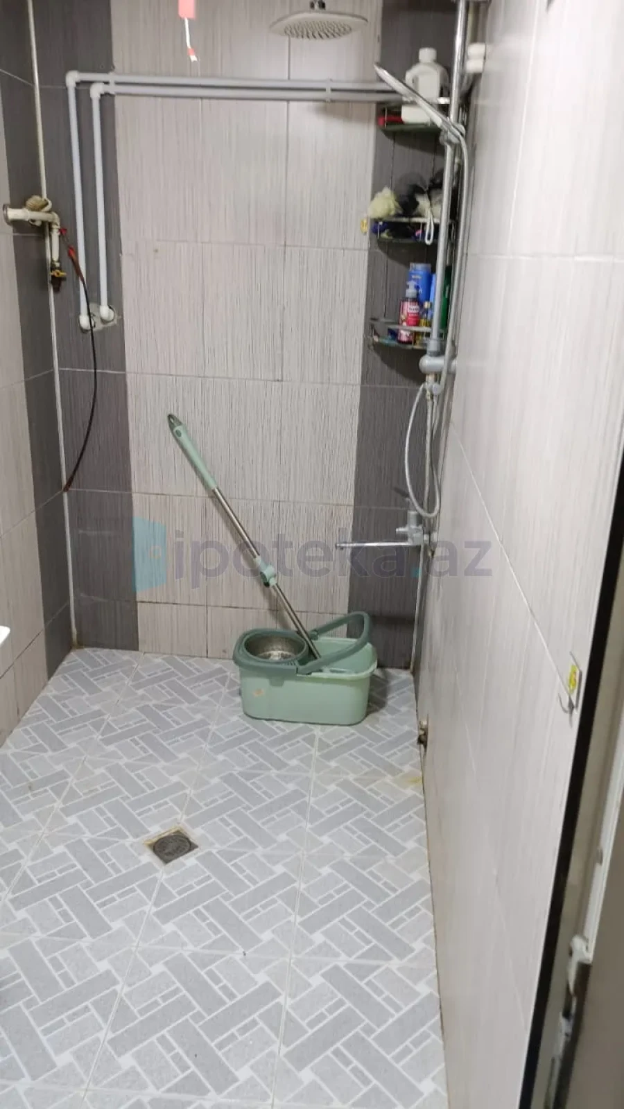 Satılır 2 otaqlı köhnə tikili 60 m²