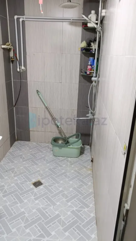 Satılır 2 otaqlı köhnə tikili 60 m²