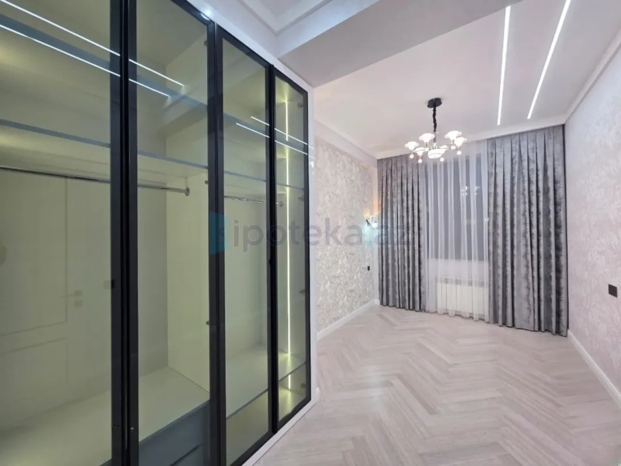 Satılır 4 otaqlı yeni tikili 1626 m²