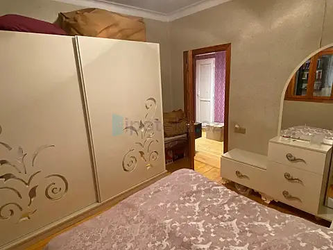 Satılır 3 otaqlı köhnə tikili 65 m²