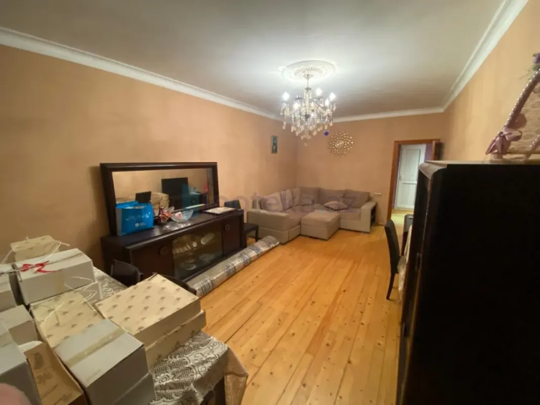 Satılır 3 otaqlı köhnə tikili 65 m²