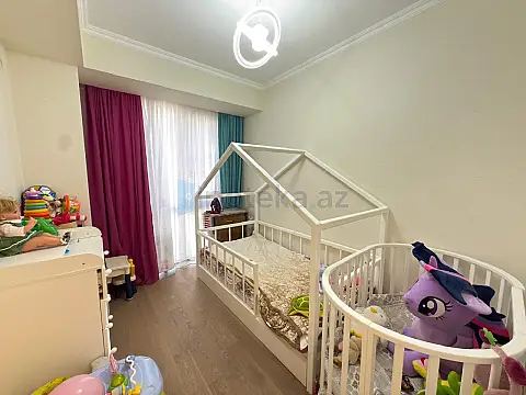 Satılır 3 otaqlı yeni tikili 83 m²