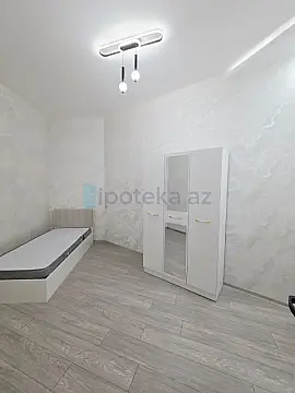 Satılır 4 otaqlı mənzil 145 m²