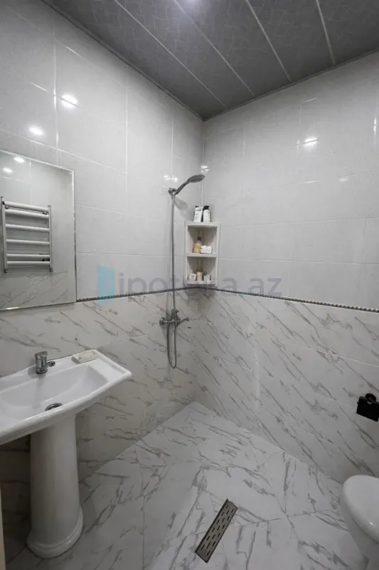 Satılır 2 otaqlı yeni tikili 52 m²