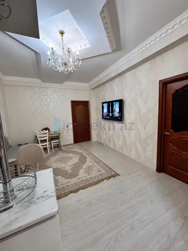 Satılır 3 otaqlı yeni tikili 76 m²