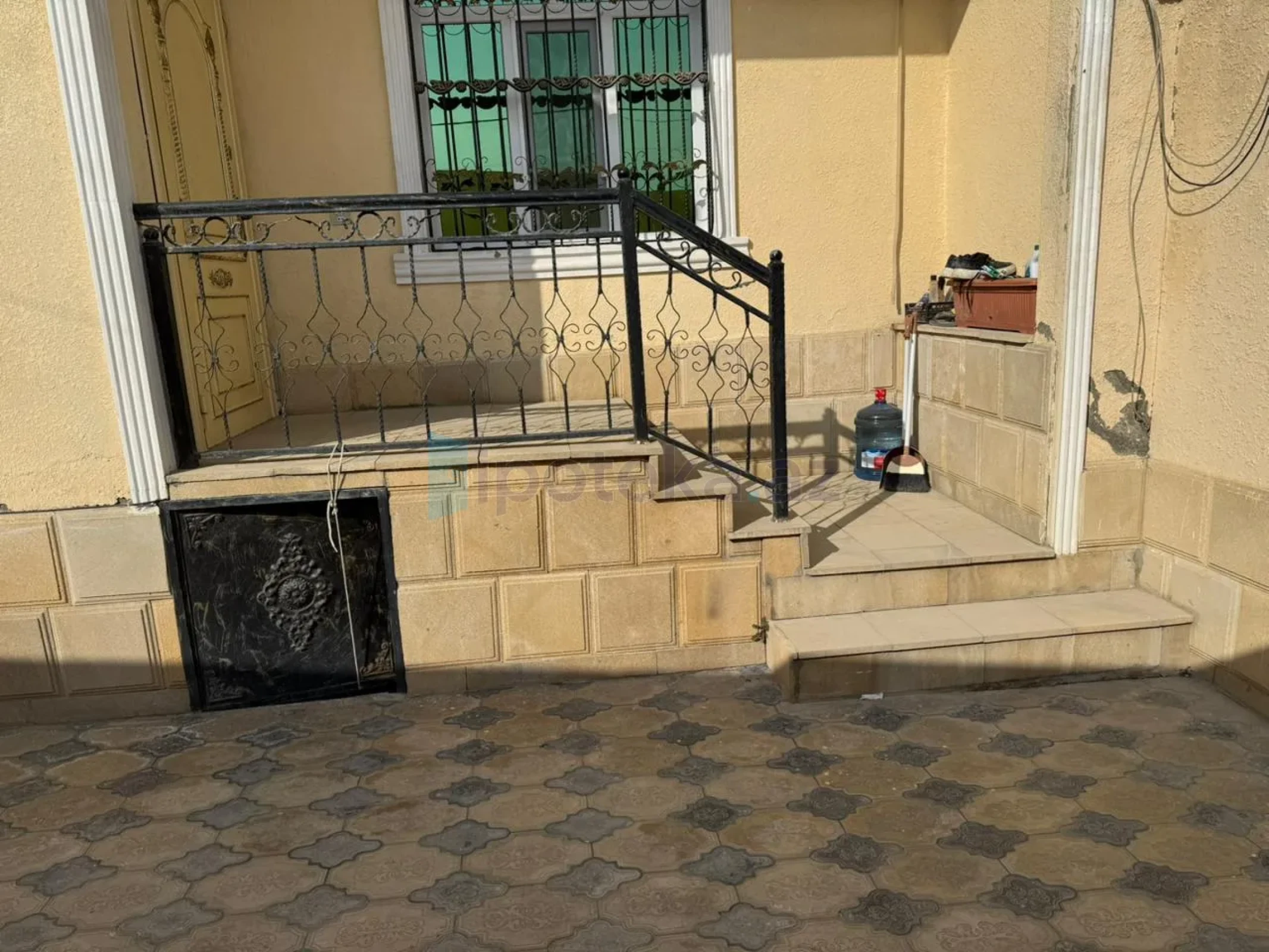 Satılır 4 otaqlı həyət evi 130 m²