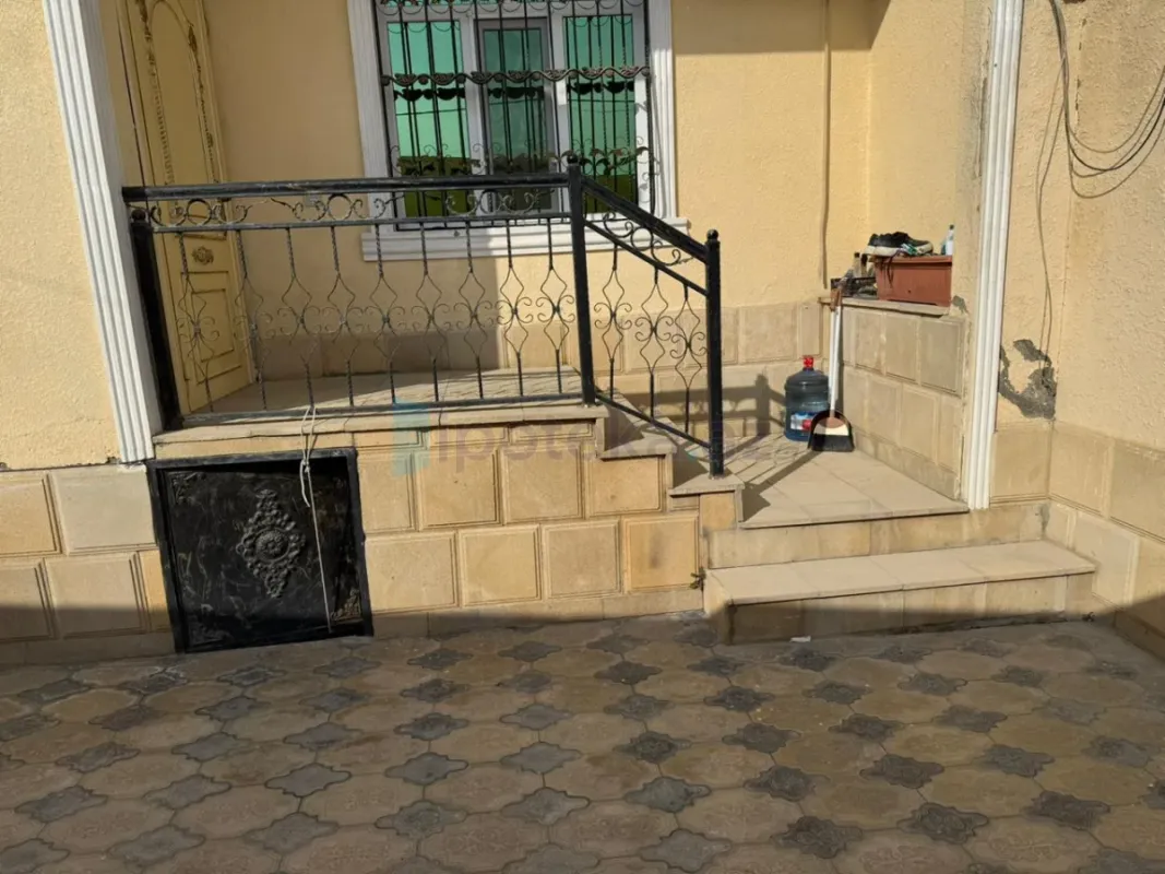 Satılır 4 otaqlı həyət evi 130 m²