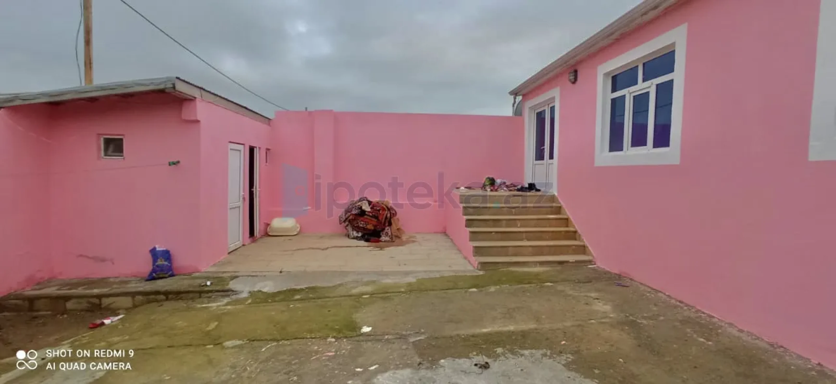 Satılır 4 otaqlı həyət evi 100 m²