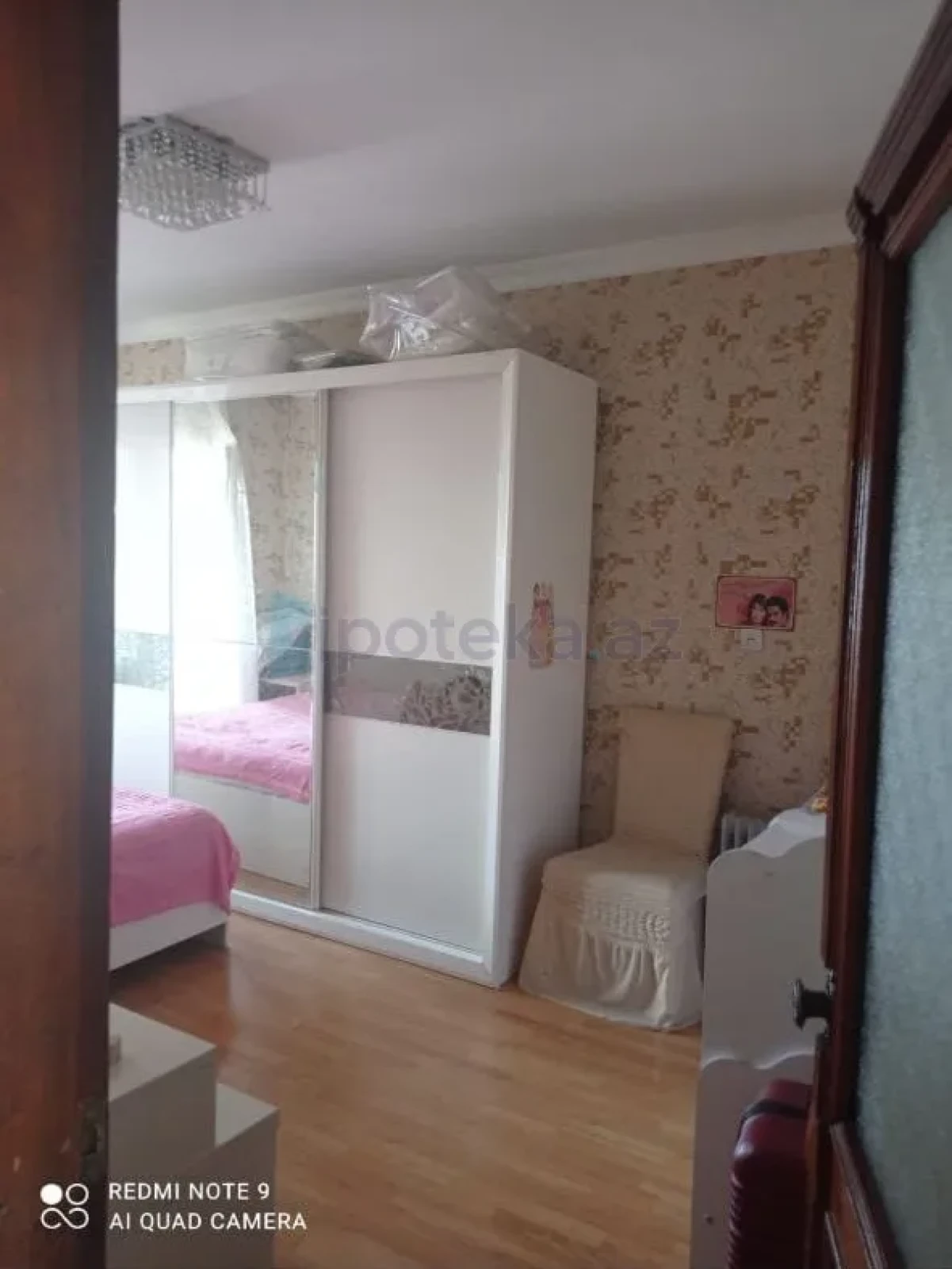 Satılır 3 otaqlı köhnə tikili 80 m²