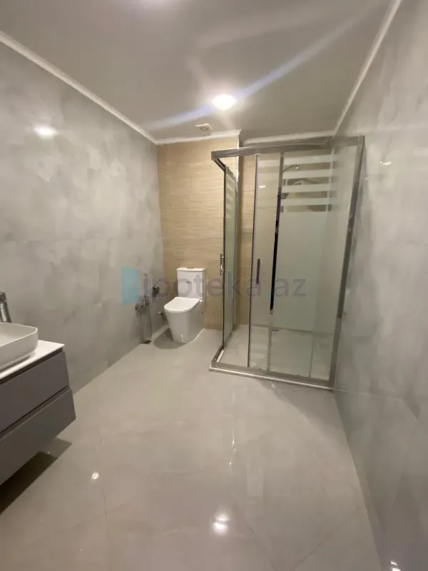 Satılır 2 otaqlı yeni tikili 61 m²