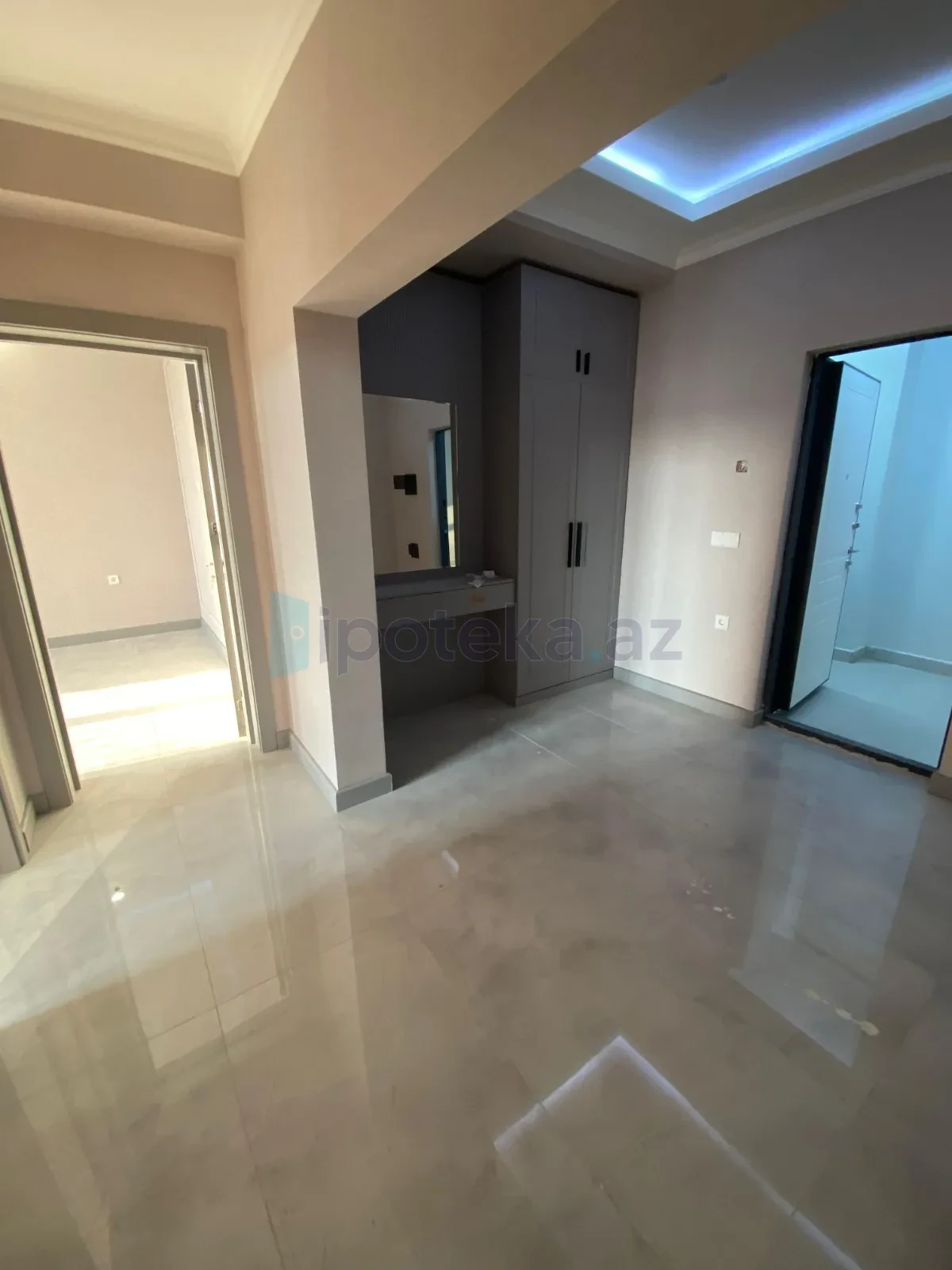 Satılır 2 otaqlı yeni tikili 61 m²