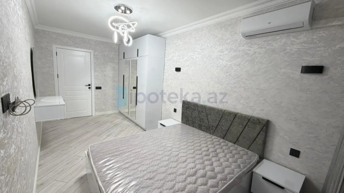 Satılır 3 otaqlı köhnə tikili 75 m²