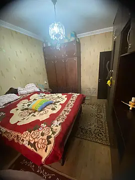 Satılır 2 otaqlı köhnə tikili 110 m²