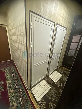 Satılır 2 otaqlı köhnə tikili 110 m²