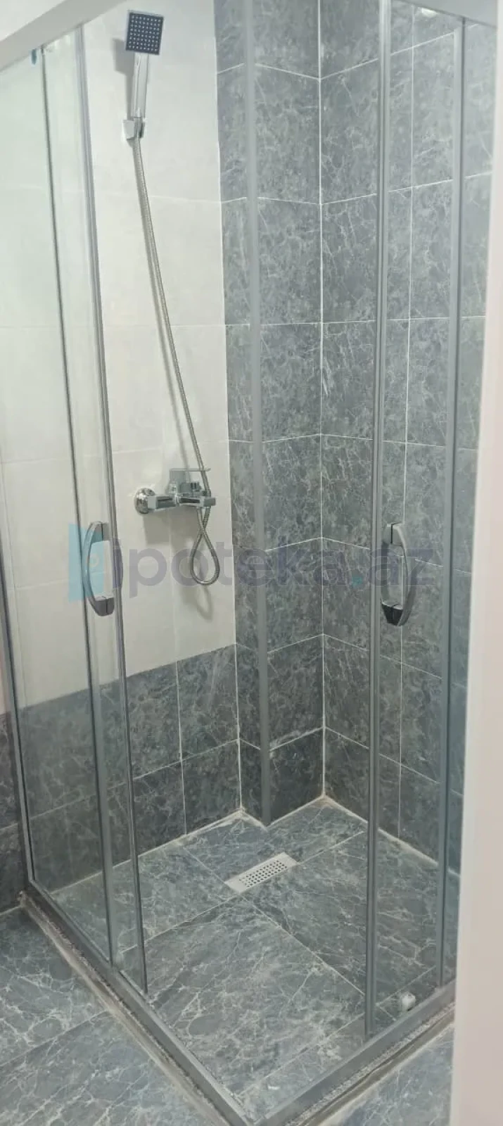 Satılır 3 otaqlı yeni tikili 152 m²