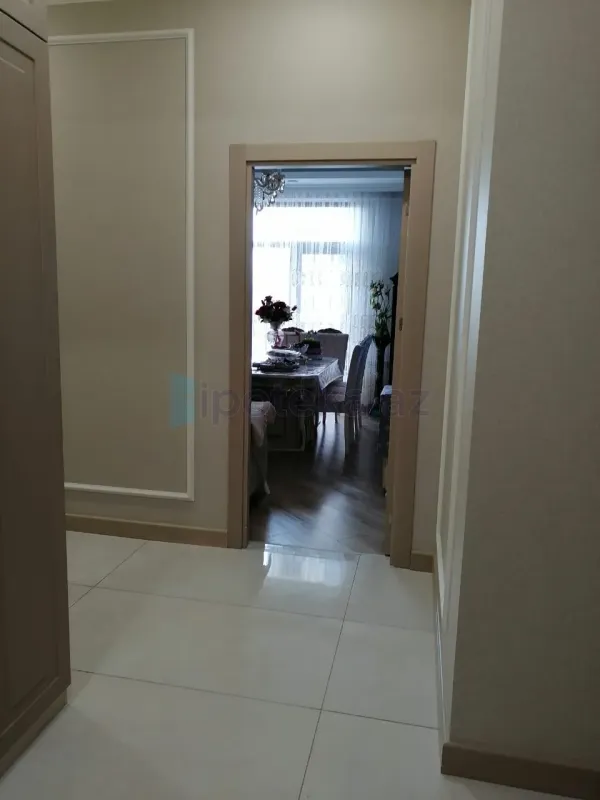 Satılır 2 otaqlı yeni tikili 82 m²