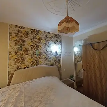 Satılır 3 otaqlı köhnə tikili 80 m²