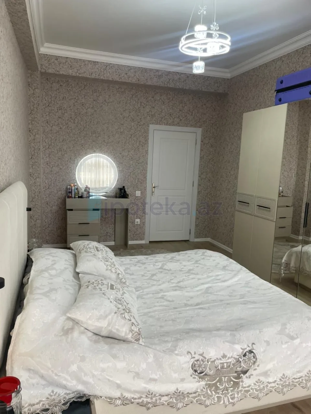 Satılır 2 otaqlı yeni tikili 75 m²