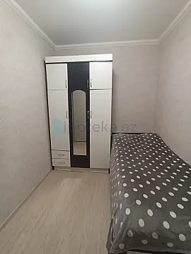 Satılır 4 otaqlı köhnə tikili 100 m²