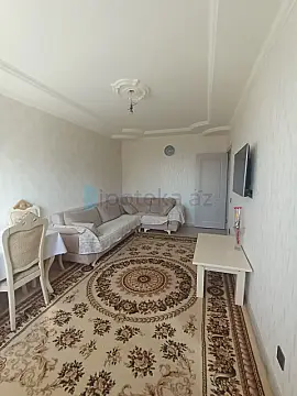 Satılır 4 otaqlı köhnə tikili 100 m² — Bakı 4 otaq 100.00 m²