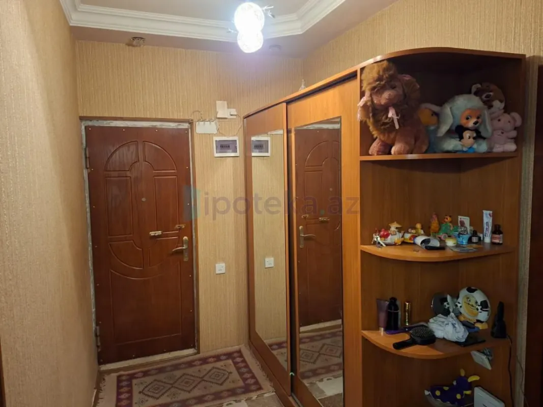 Satılır 3 otaqlı köhnə tikili 80 m²