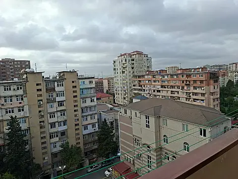Satılır 3 otaqlı köhnə tikili 80 m² — Bakı, Əhmədli 3 otaq 80.00 m²